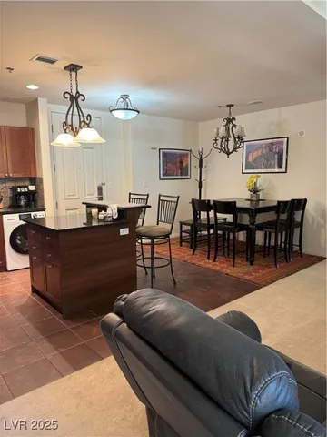 $2,250 | 2455 West Serene Avenue, Unit 706, Las Vegas, NV 89123