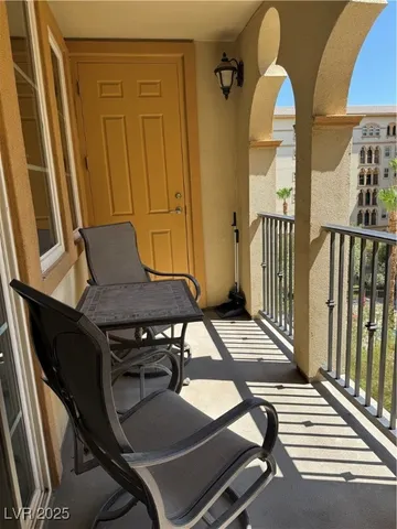 $2,250 | 2455 West Serene Avenue, Unit 706, Las Vegas, NV 89123
