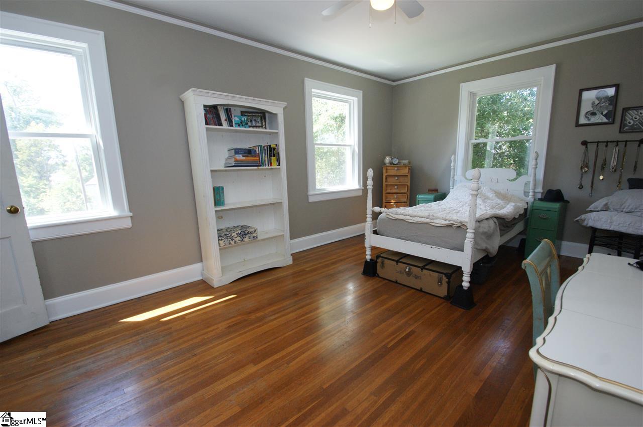 113 East Victoria Road Spartanburg, SC 29301 - Photo 13 of 17 Gallery Image 13