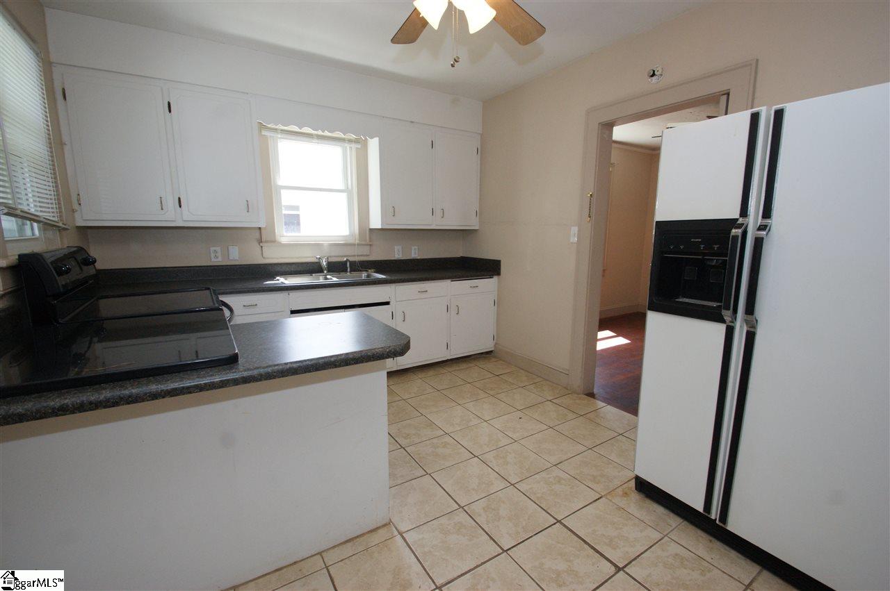 113 East Victoria Road Spartanburg, SC 29301 - Photo 4 of 17 Gallery Image 4