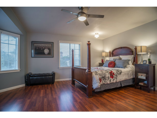127 Clarendon Road Burlingame, CA 94010 - Photo 11 of 16 Gallery Image 11