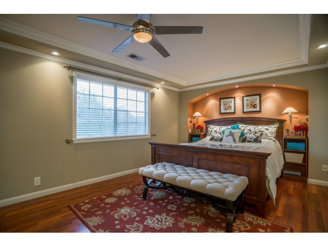 127 Clarendon Road Burlingame, CA 94010 - Photo 8 of 16 Gallery Image 8