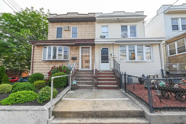 $1,045,000 | 59-20 69th Place | Maspeth