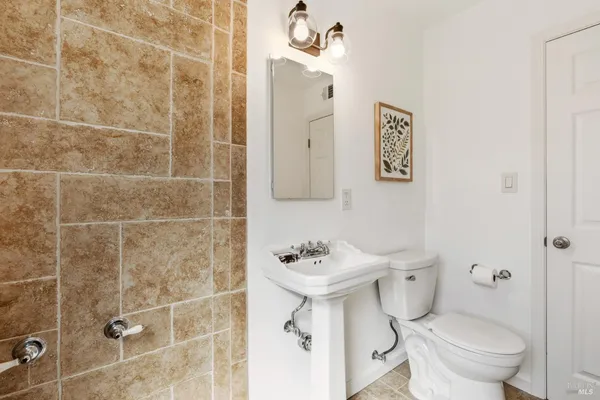 $1,765,000 | 66 Sonora Way, Corte Madera, CA 94925