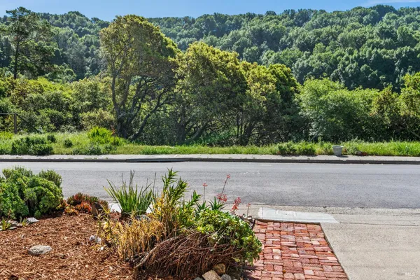 $1,765,000 | 66 Sonora Way, Corte Madera, CA 94925