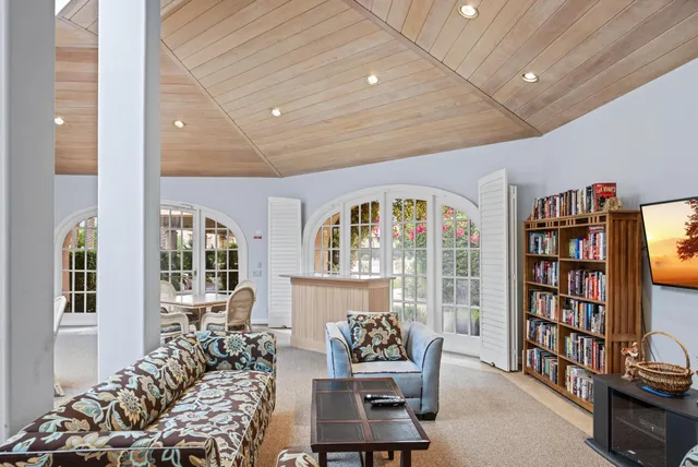 $529,000 | 500 East Amado Road, Unit 512, Palm Springs, CA 92262