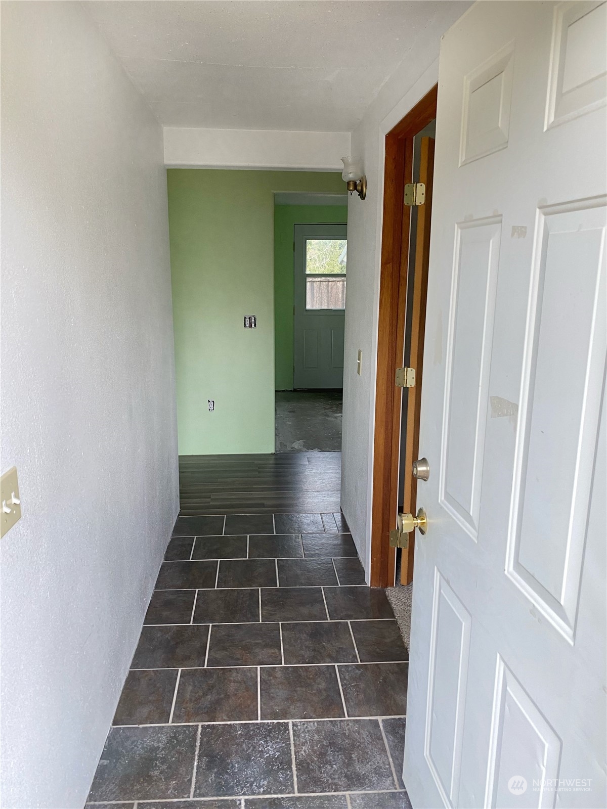 2860 Woods Road East Port Orchard, WA 98366 - Photo 32 of 35 Gallery Image 32
