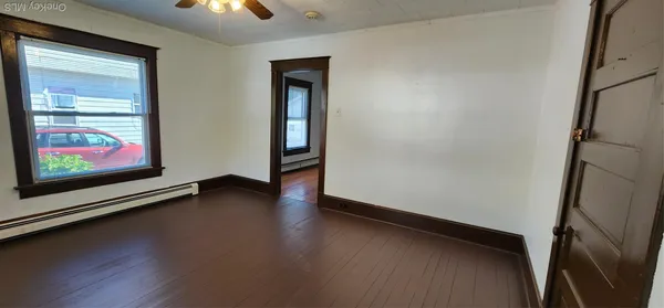 $1,800 | 20 Delaware Street, Unit 1, Port Jervis, NY 12771