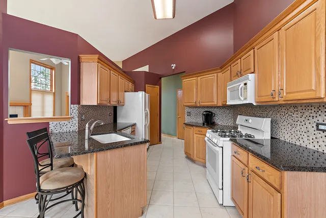 $429,900 | 20116 Crystal Lake Way, Frankfort, IL 60423