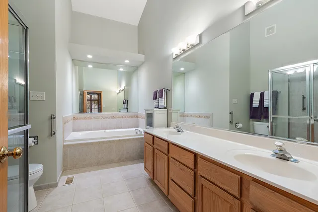 $429,900 | 20116 Crystal Lake Way, Frankfort, IL 60423