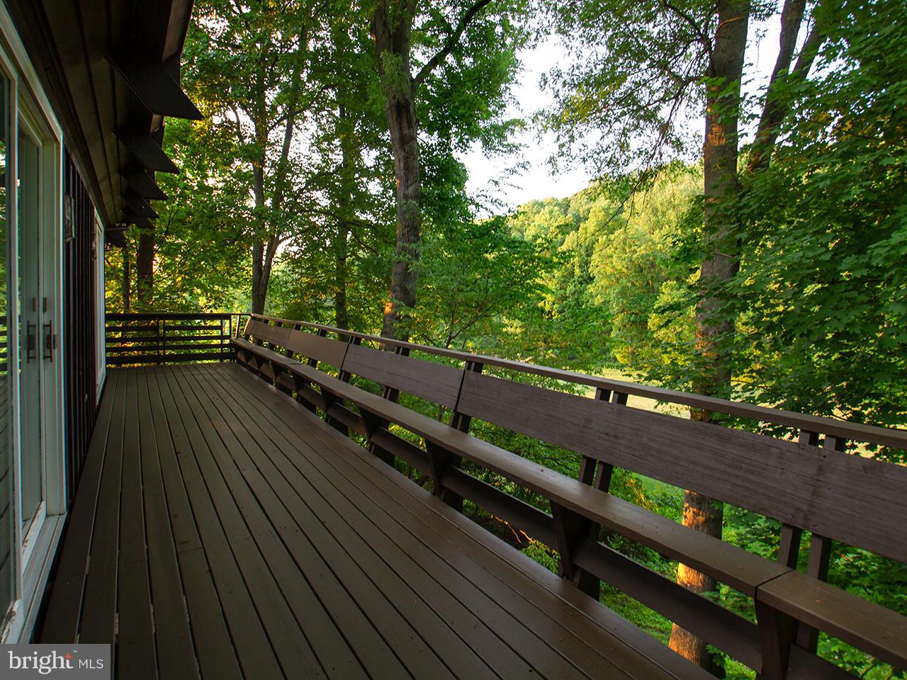 16611 Jm Pearce Road Monkton, MD 21111 - Photo 25 of 94 Expansive rear deck