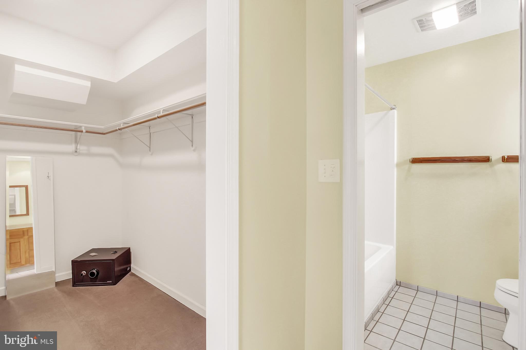 16611 Jm Pearce Road Monkton, MD 21111 - Photo 40 of 94 Master bath with walk-in closet