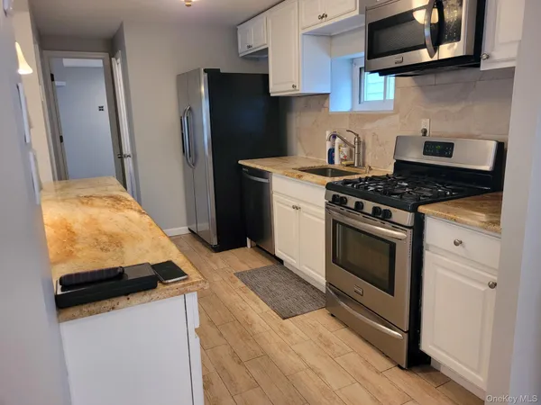 $2,200 | Undisclosed Address | Old Howard Beach