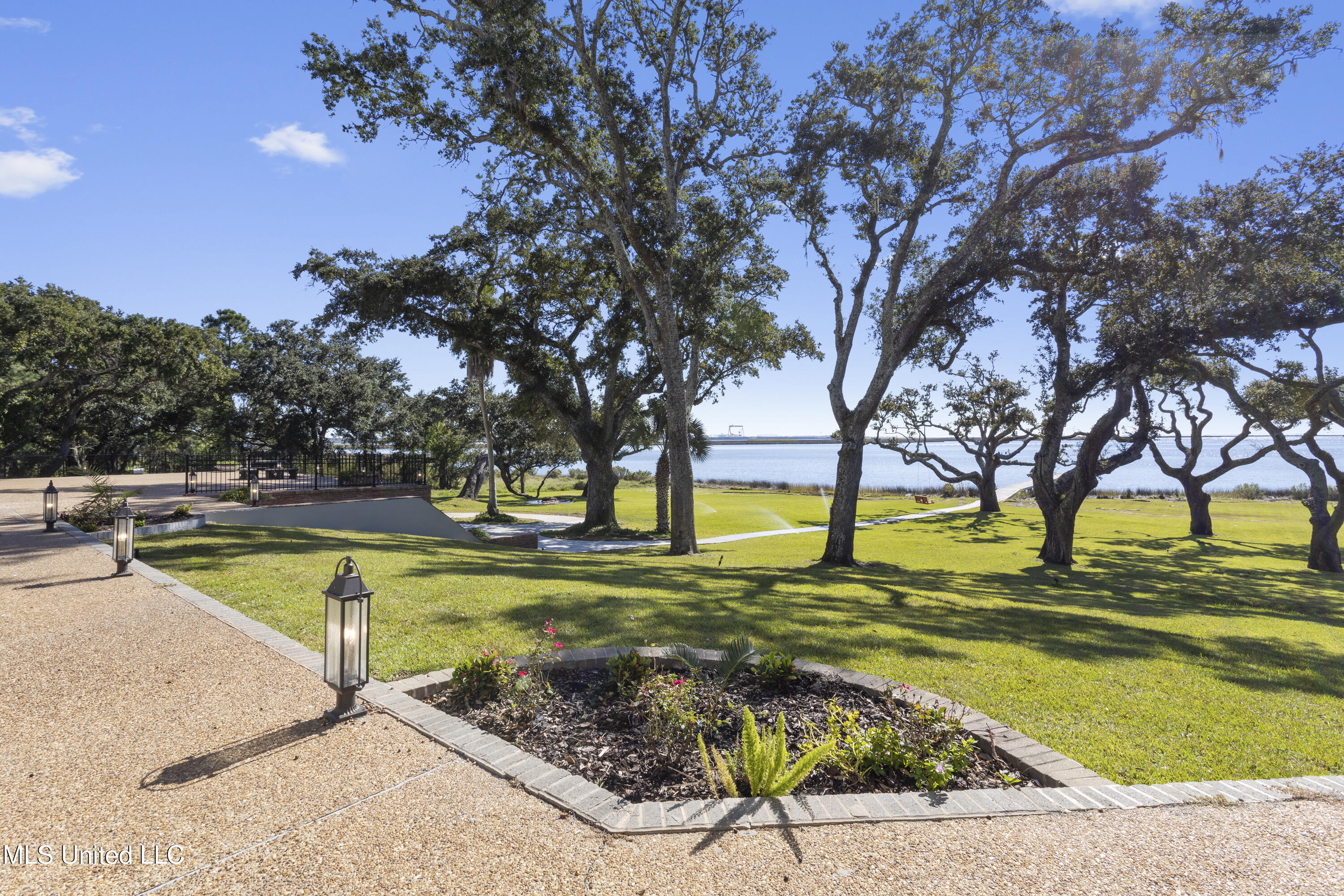 308 Italian Isle Road Gautier, MS 39553 - Photo 61 of 94 0110