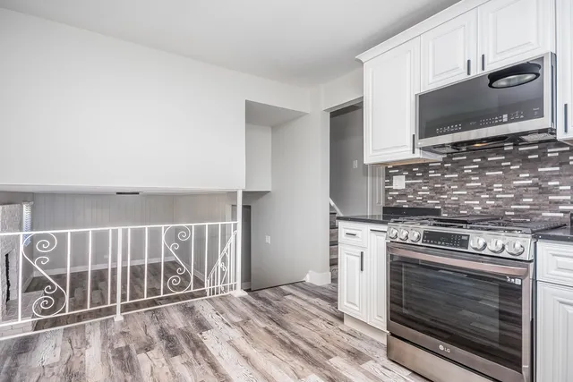 $2,800 | 15369 Ingleside Avenue, South Holland, IL 60473