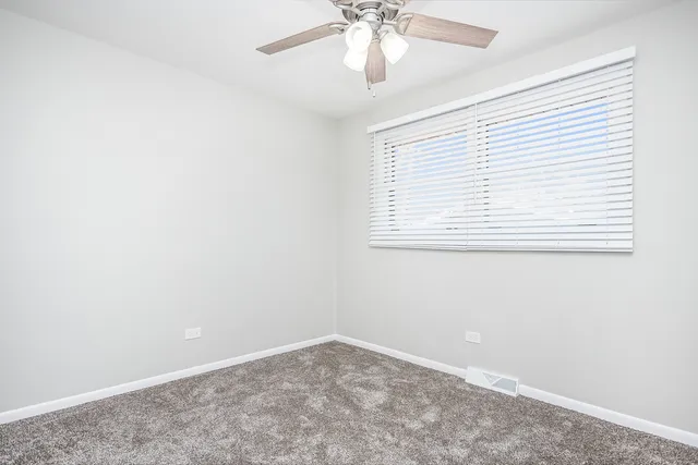 $2,800 | 15369 Ingleside Avenue, South Holland, IL 60473