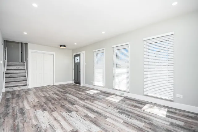 $2,800 | 15369 Ingleside Avenue, South Holland, IL 60473