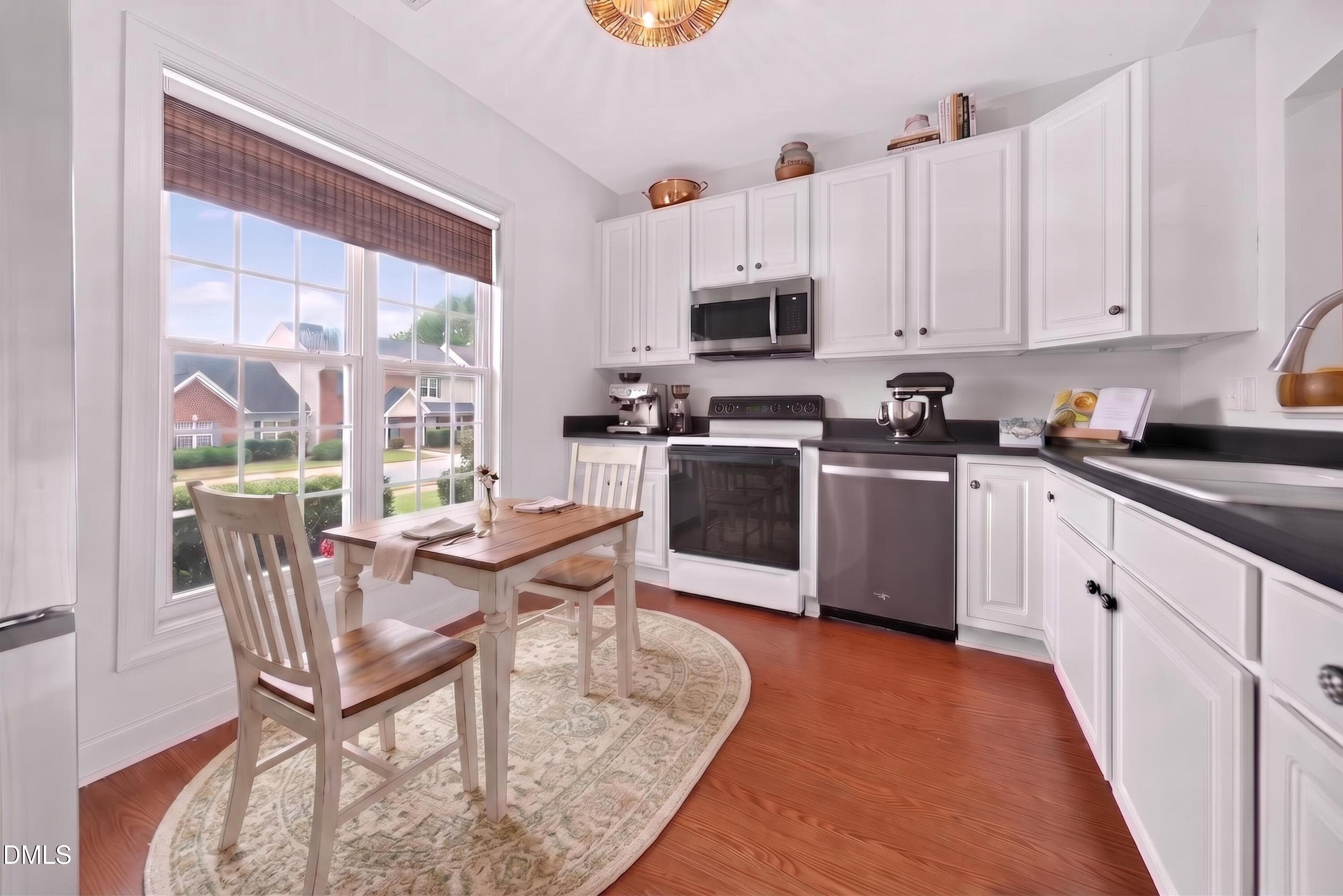 8708 Belford Valley Lane Raleigh, NC 27615 - Photo 2 of 27 IMG_6401