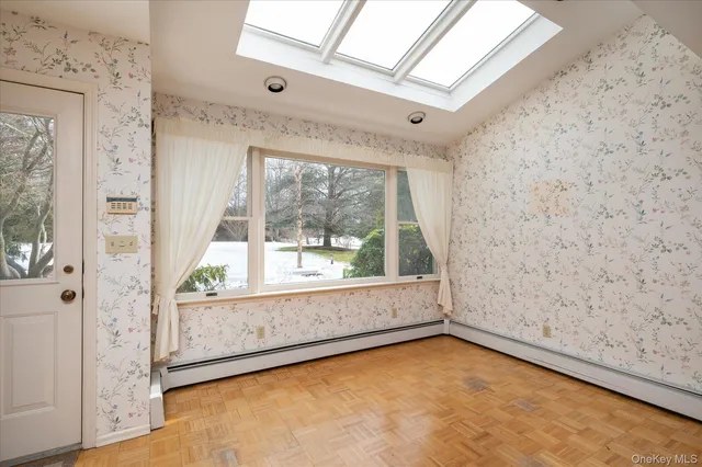 $1,250,000 | 336 West Hills Road, Huntington, NY 11746