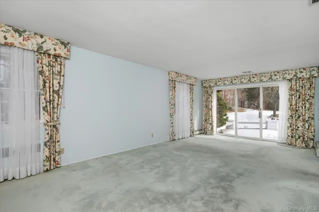 $1,250,000 | 336 West Hills Road, Huntington, NY 11746