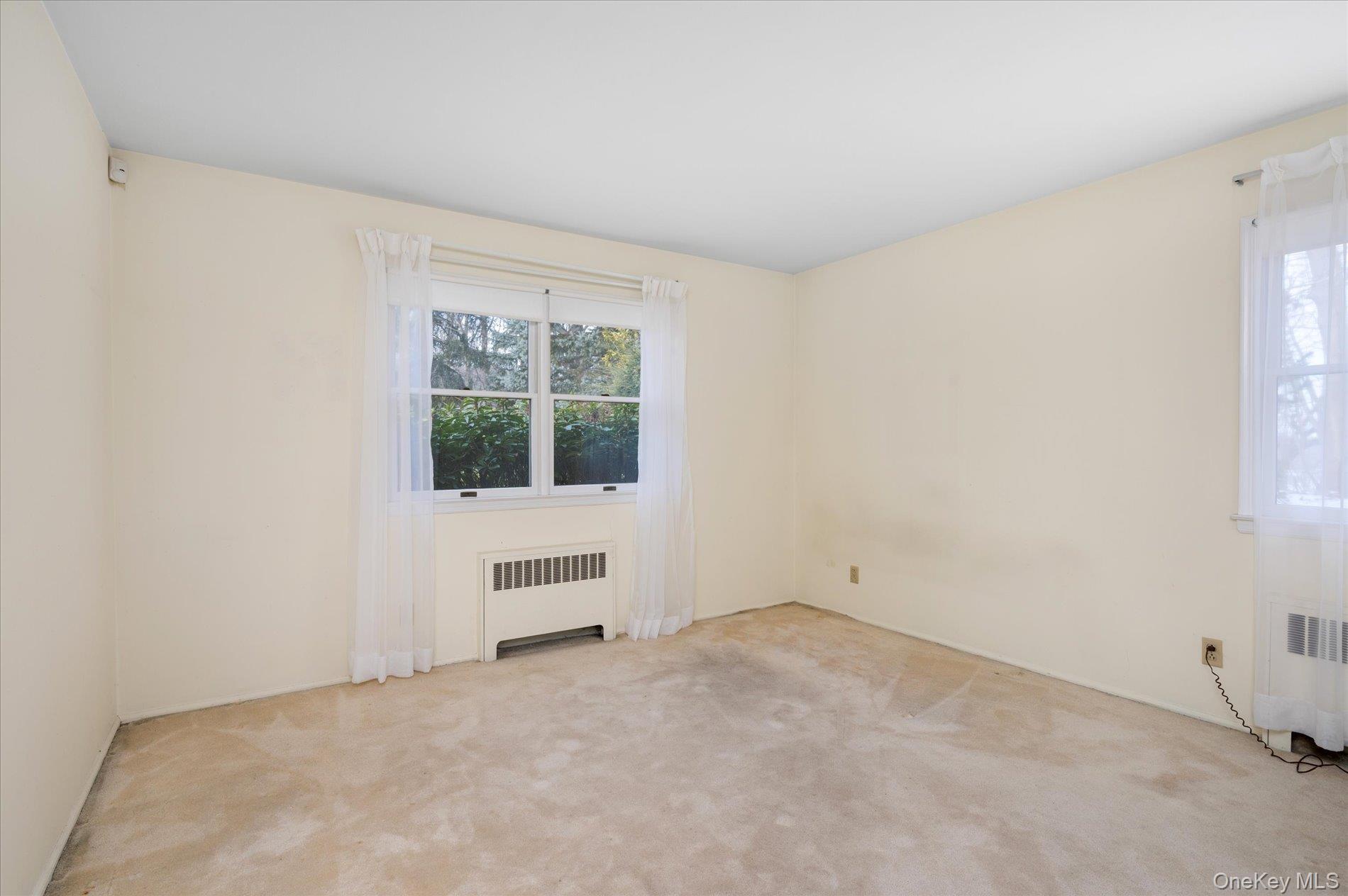 336 West Hills Road Huntington, NY 11746 - Photo 23 of 36