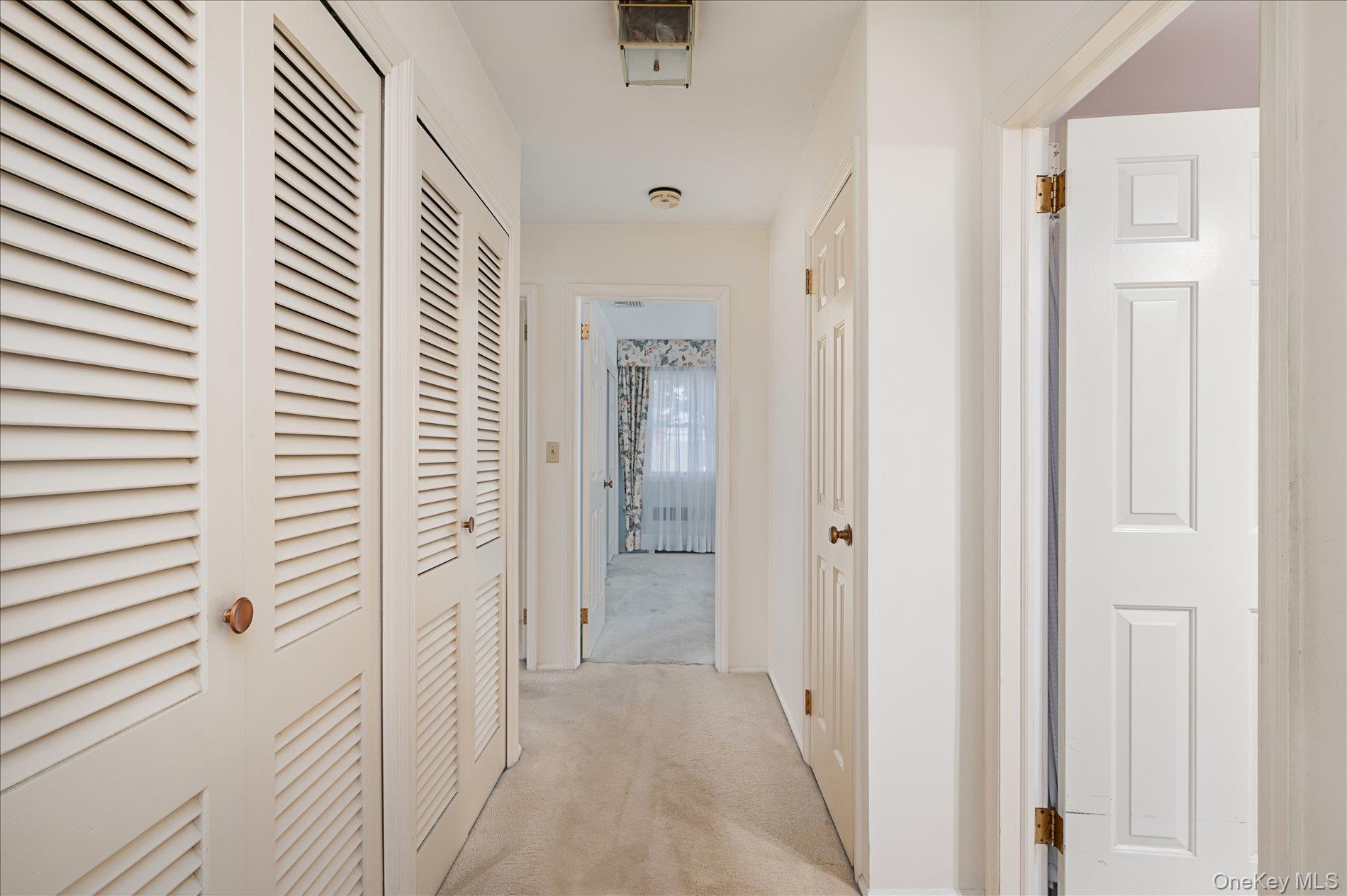 336 West Hills Road Huntington, NY 11746 - Photo 27 of 36