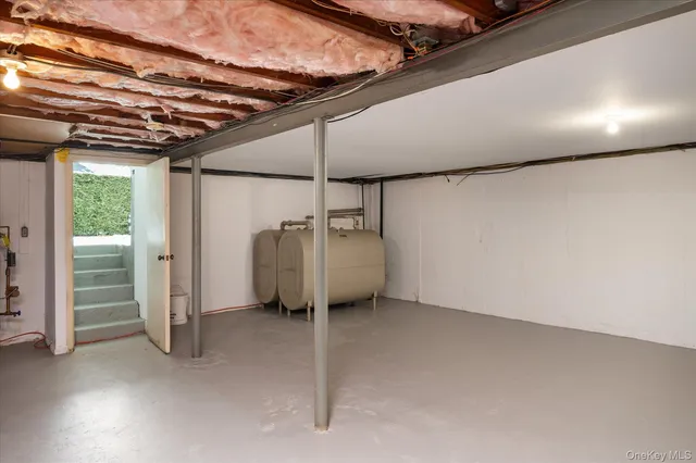 $1,250,000 | 336 West Hills Road, Huntington, NY 11746