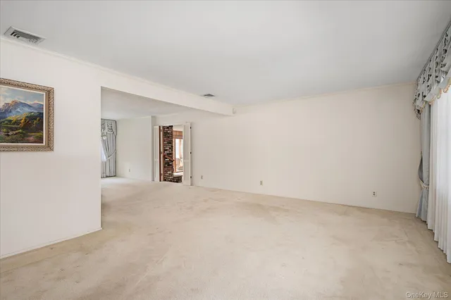 $1,250,000 | 336 West Hills Road, Huntington, NY 11746