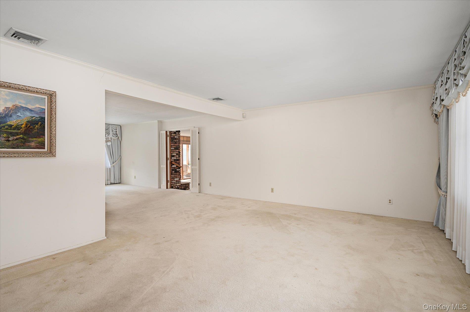 336 West Hills Road Huntington, NY 11746 - Photo 6 of 36