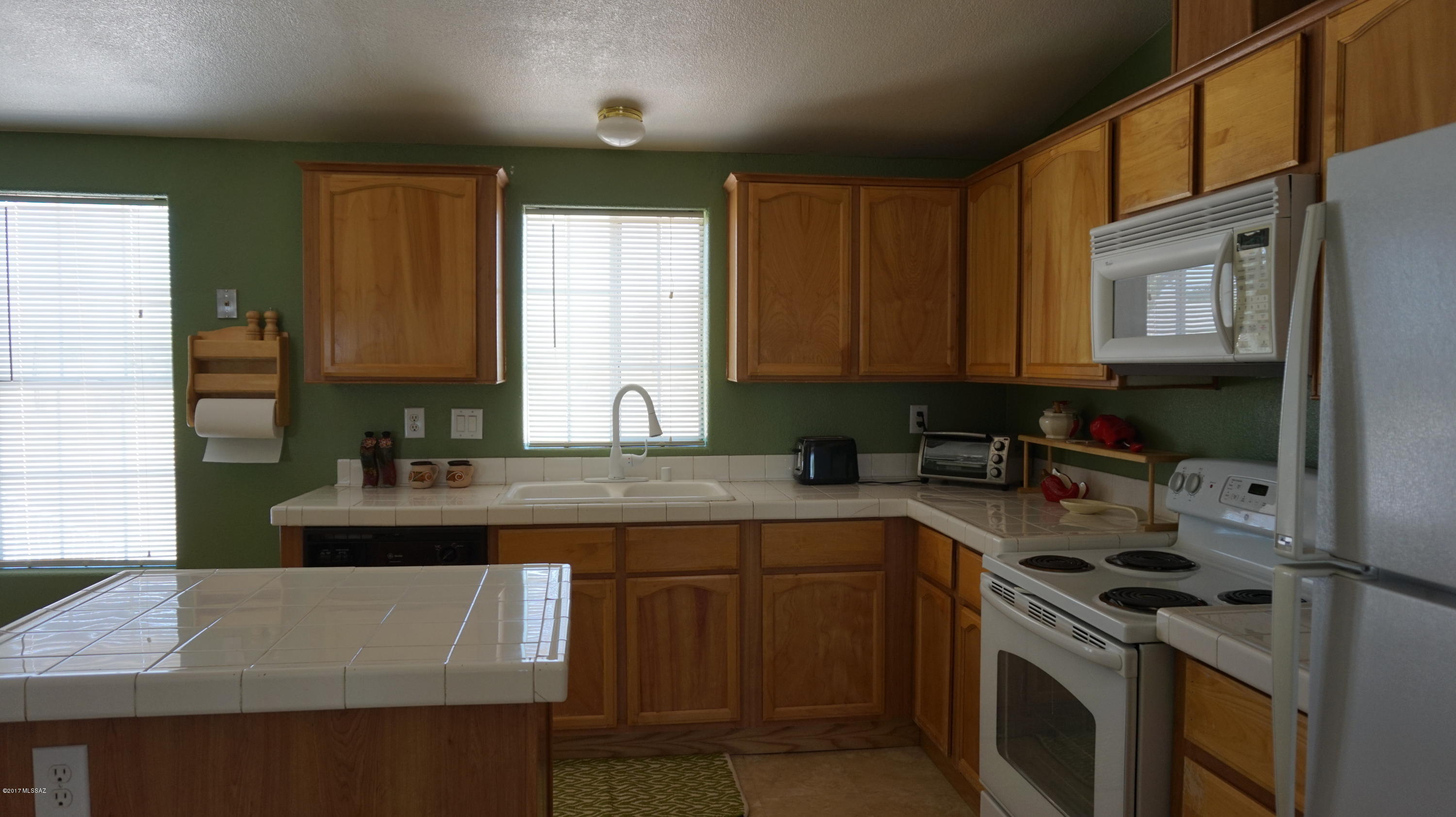9064 West Snyder Hill Road Tucson, AZ 85735 - Photo 7 of 25