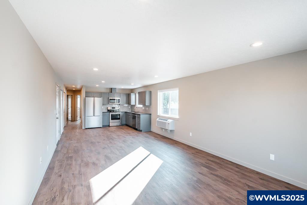 90 Walker Road Lebanon, OR 97355 - Photo 6 of 33 Gallery Image 6
