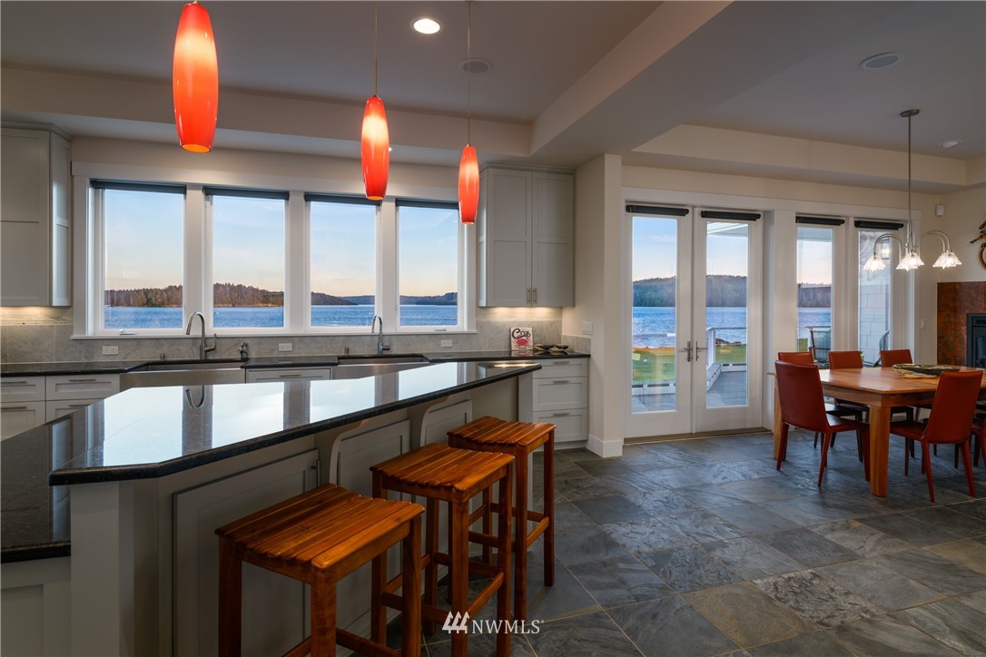 14975-14977 Gibralter Road Anacortes, WA 98221 - Photo 10 of 40 Gallery Image 10