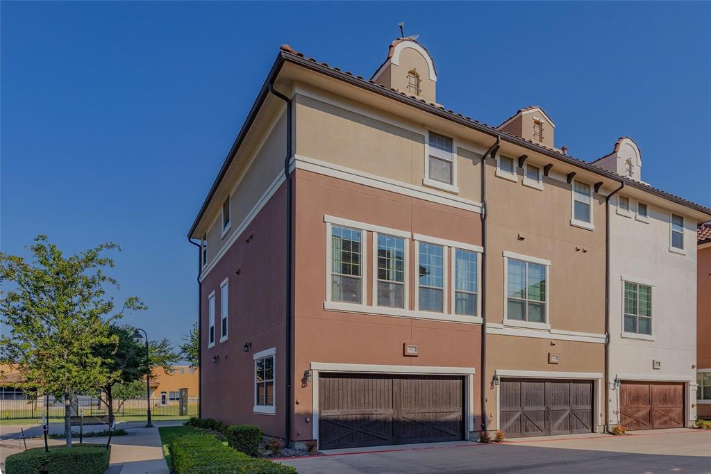 602 Arbol Irving, TX 75039 - Photo 32 of 38 a front view of a house with garden