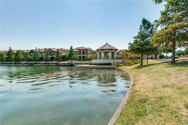 a view of a lake with houses