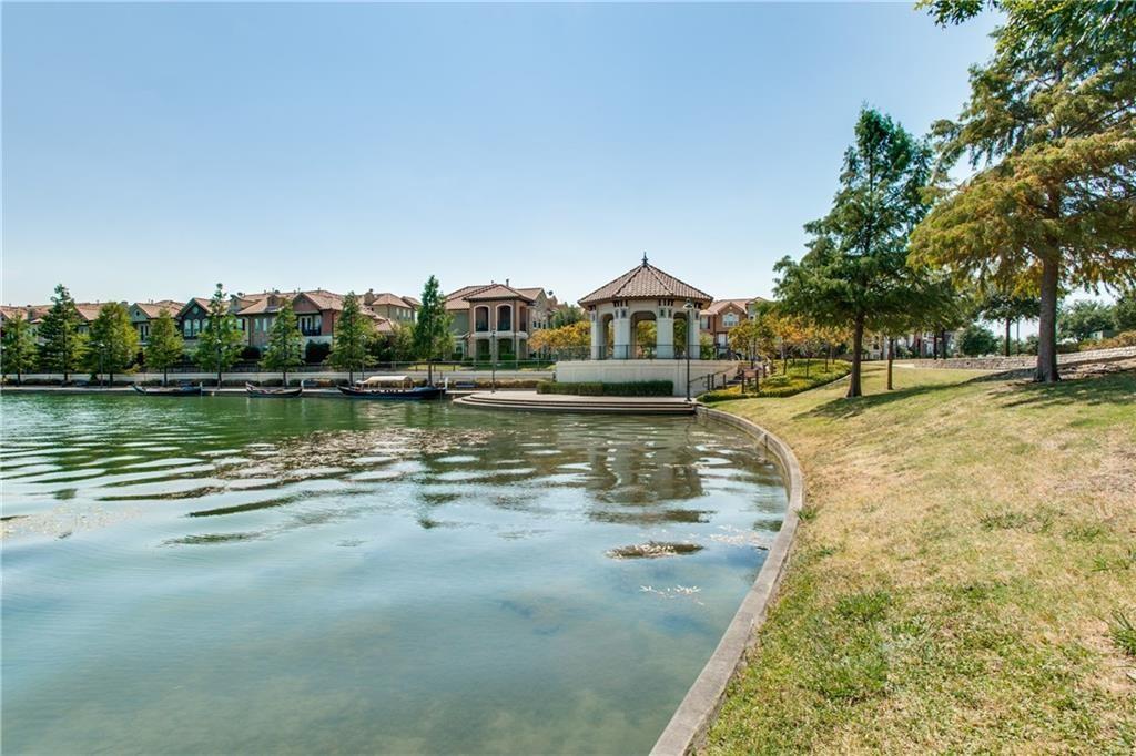 602 Arbol Irving, TX 75039 - Photo 33 of 38 a view of a lake with houses