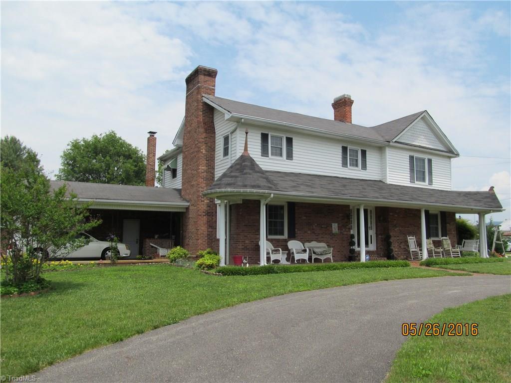 2125 Westfield Road Mount Airy, NC 27030 - Photo 2 of 28 Gallery Image 2