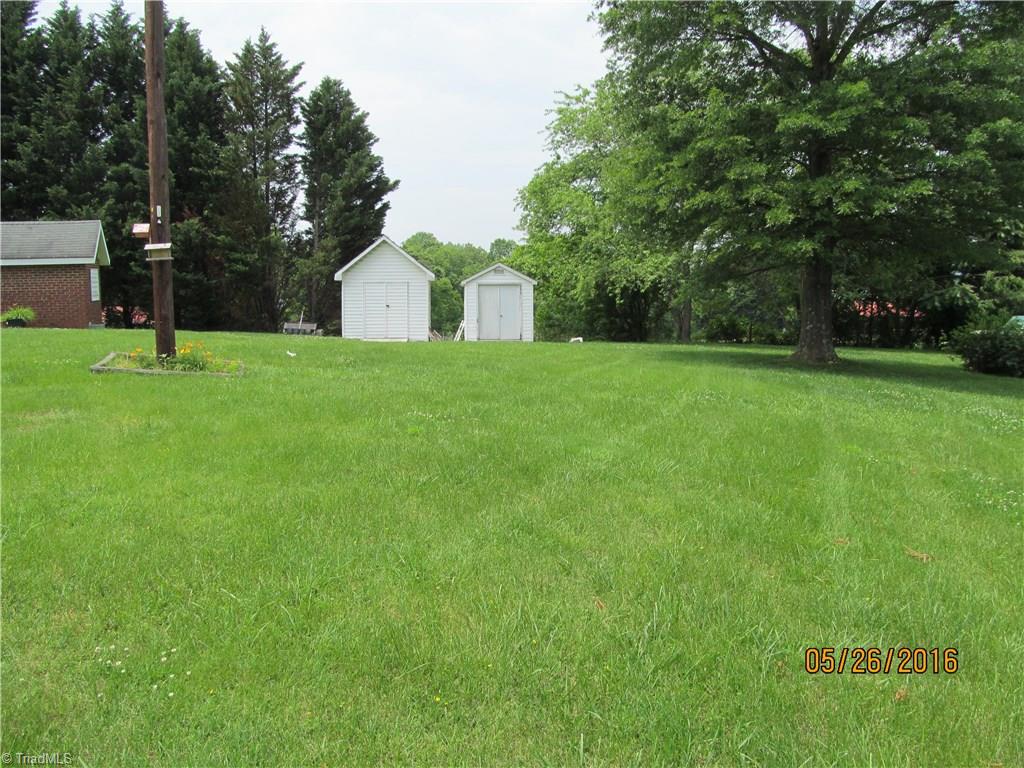 2125 Westfield Road Mount Airy, NC 27030 - Photo 10 of 28 Gallery Image 10