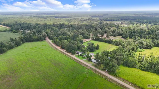 $247,000 | 1942 La Highway, Pine Grove, LA 70453