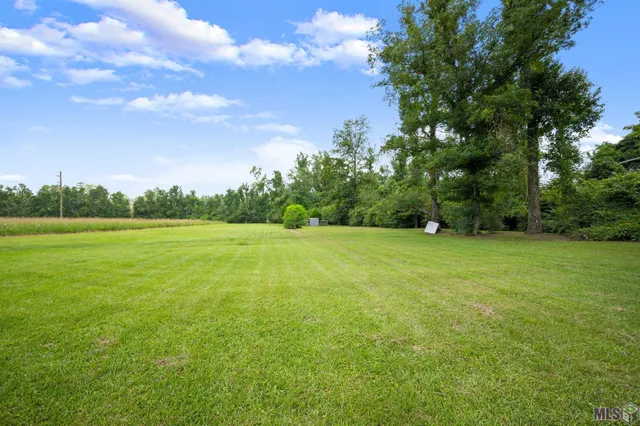 $247,000 | 1942 La Highway, Pine Grove, LA 70453