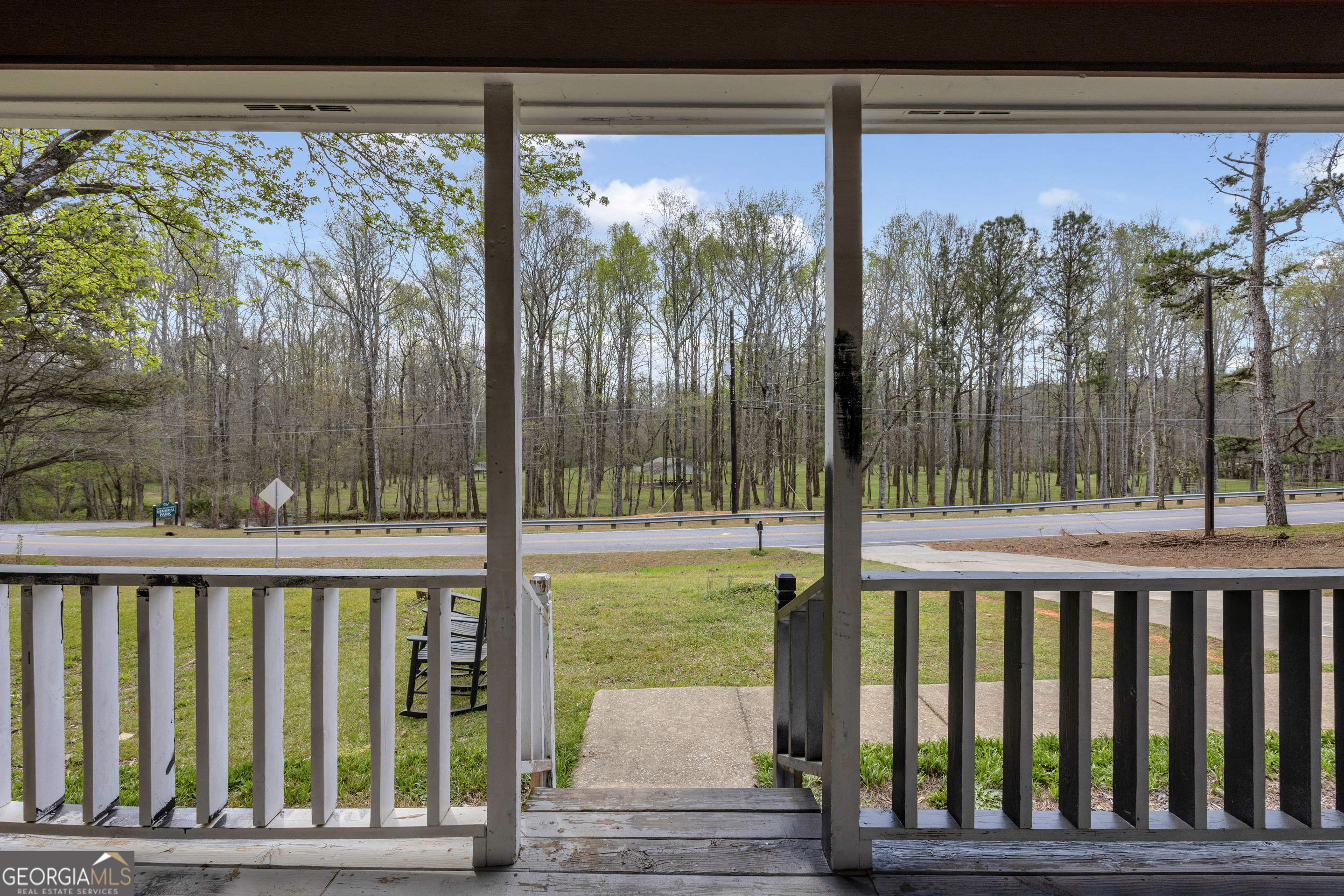 462 Brown Bridge Road Auburn, GA 30011 - Photo 2 of 17