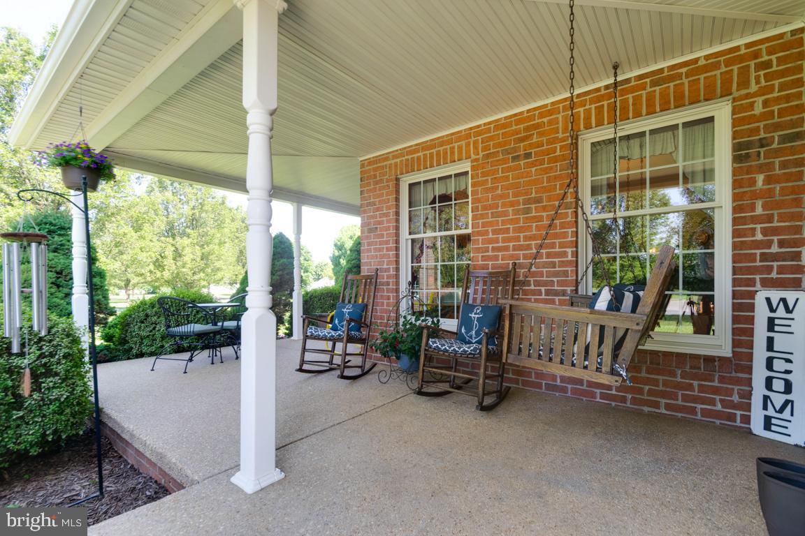 613 Hanover Pike Hampstead, MD 21074 - Photo 6 of 55