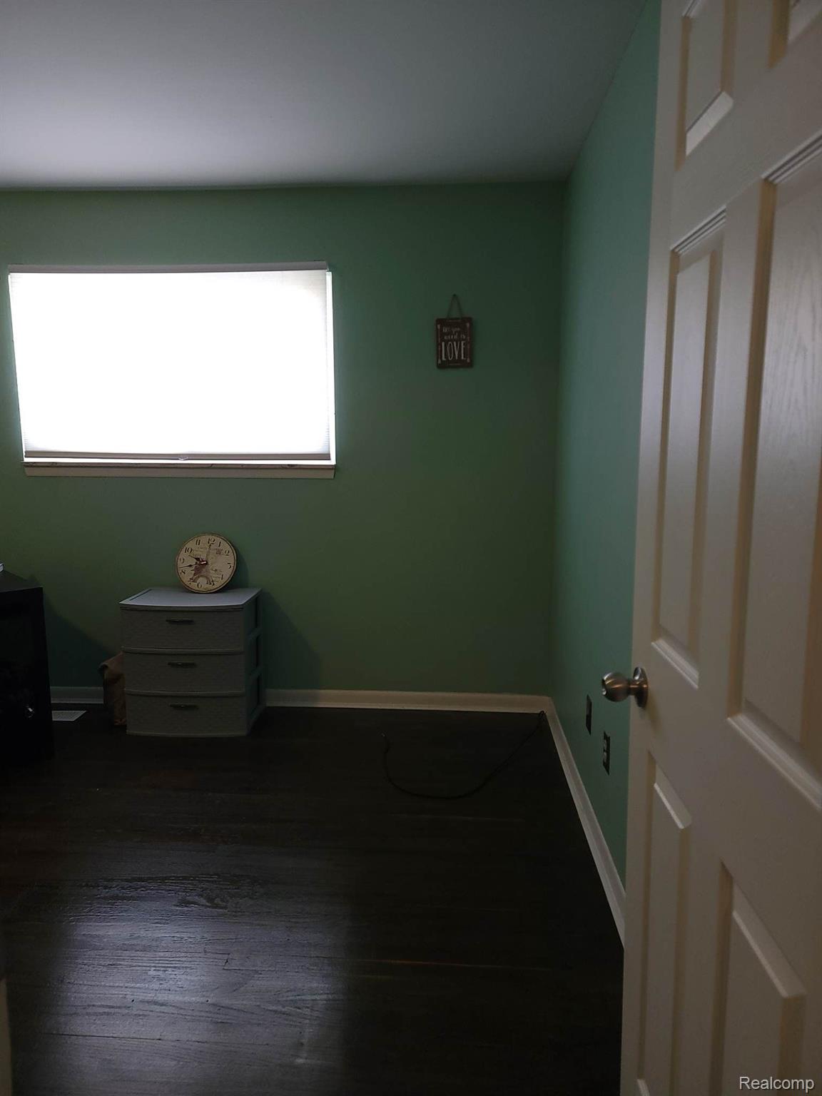 31260 Hayes Road Fraser, MI 48026 - Photo 14 of 42 Gallery Image 14