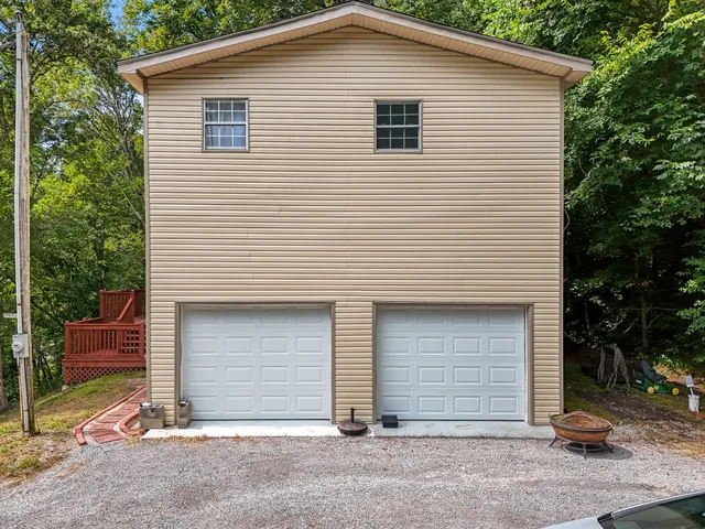 $399,999 | 1555 Gassaway Main Street, Liberty, TN 37095