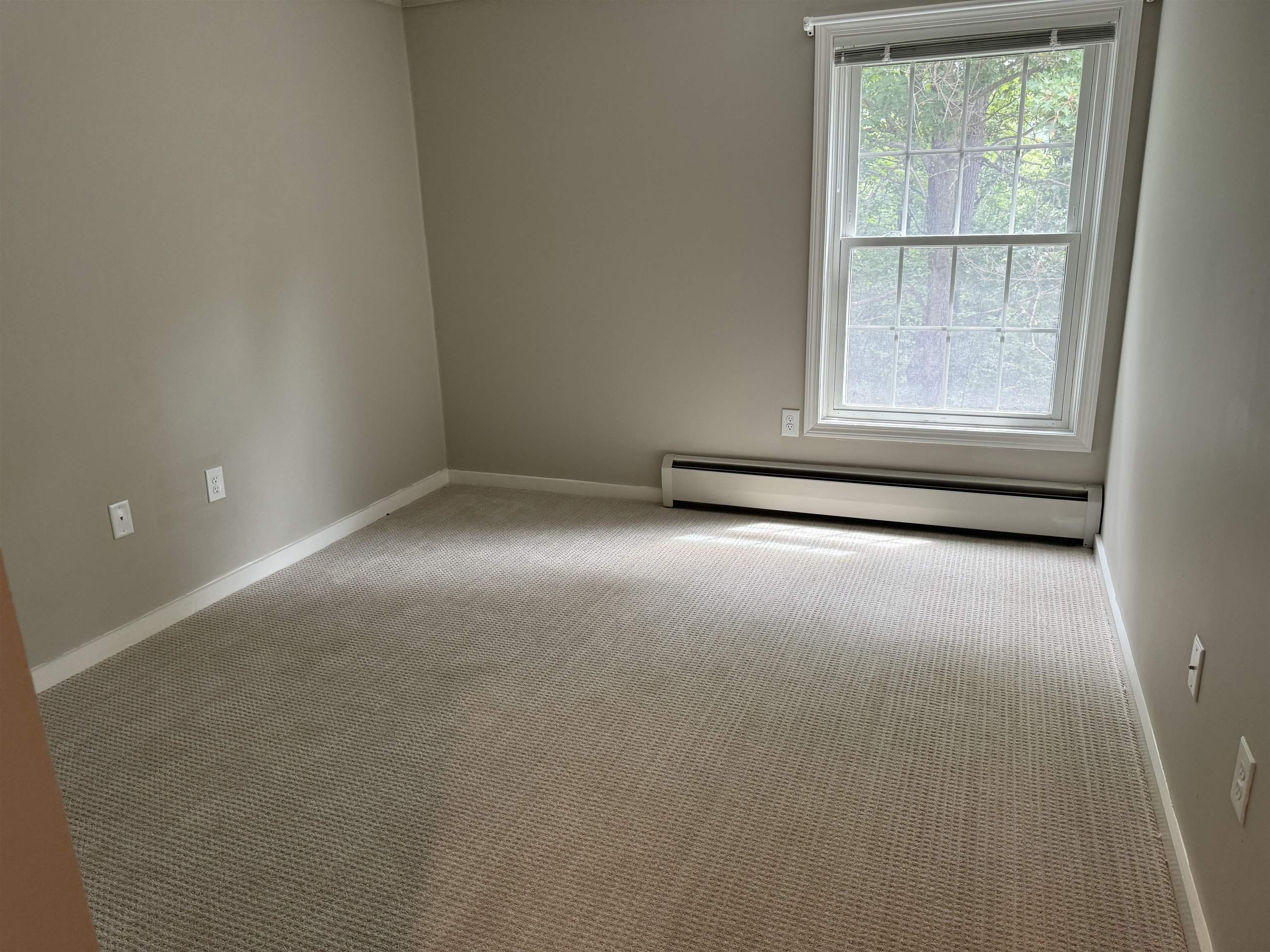 30 Wolf Road, Unit 612 Lebanon, NH 03766 - Photo 18 of 37