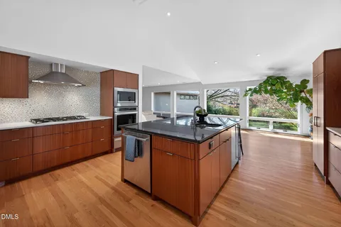 $1,650,000 | 127 Glendale Drive, Chapel Hill, NC 27514