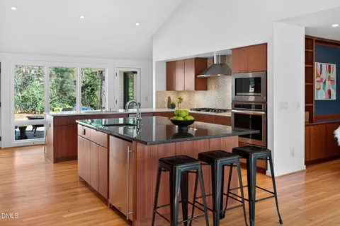 $1,650,000 | 127 Glendale Drive, Chapel Hill, NC 27514