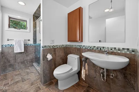 $1,650,000 | 127 Glendale Drive, Chapel Hill, NC 27514