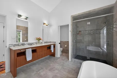 $1,650,000 | 127 Glendale Drive, Chapel Hill, NC 27514