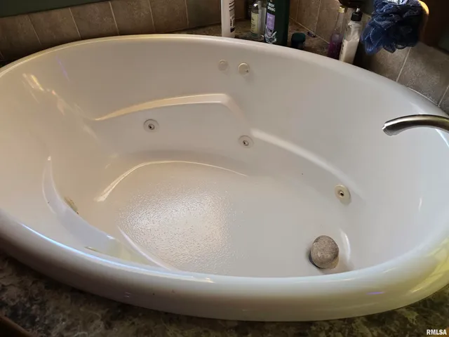 $269,000 | 13960 Meridian Road, Carterville, IL 62918