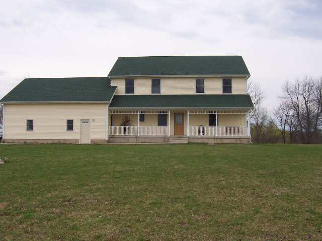 939 East Northport Road Rome City, IN 46784 - Photo 2 of 9